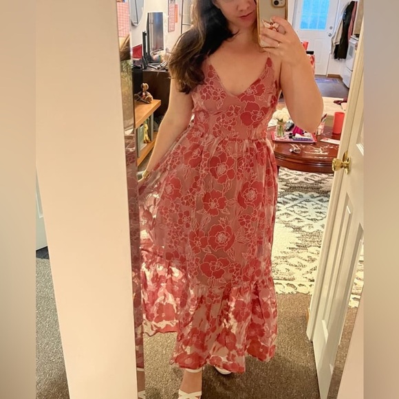 Feeling Like Forever Rose Jacquard Organza Lace-Up Midi Dress - Picture 3 of 12